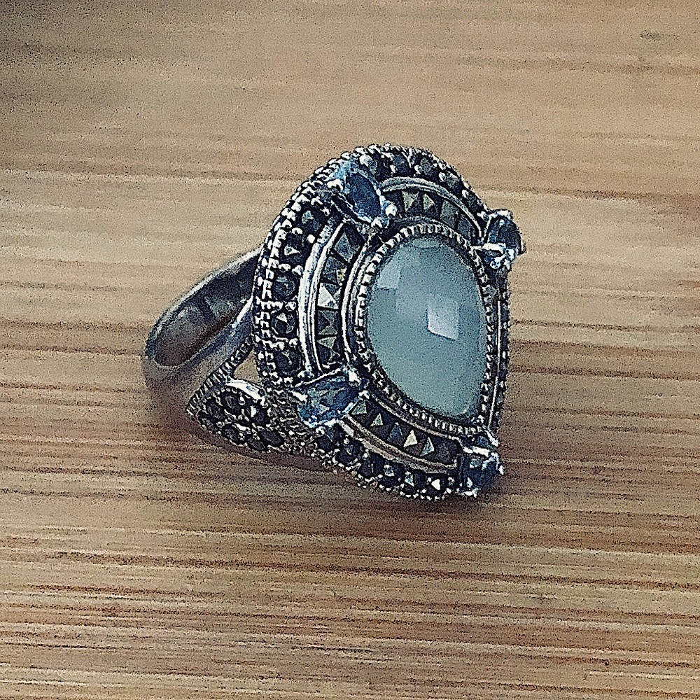 $78  Fashion Estate Ring  Sterling Silver  Size 9  Marked NF 925 THAILAND - Picture 3 of 10